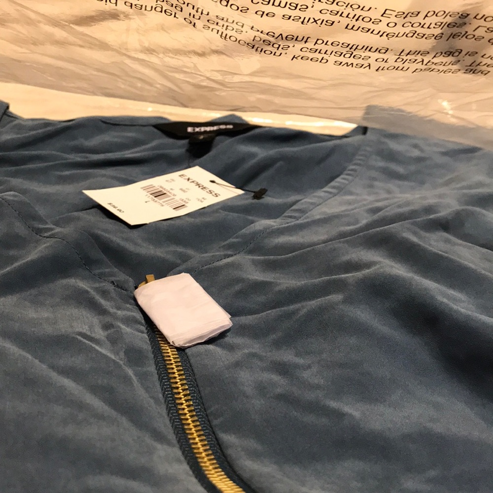 EXPRESS: Sandwashed Rolled Sleeve Zip Top - NWT